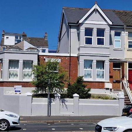 Apartment Two - Private Car Park, Comfortable And Well Equipped - By Ocean City Retreats Plymouth Buitenkant foto