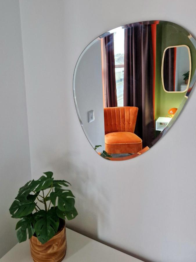 Apartment Two - Private Car Park, Comfortable And Well Equipped - By Ocean City Retreats Plymouth Buitenkant foto