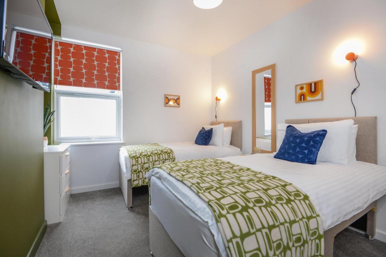 Apartment Two - Private Car Park, Comfortable And Well Equipped - By Ocean City Retreats Plymouth Buitenkant foto